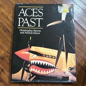 Aces Past large‎ military airplane hardcover  book